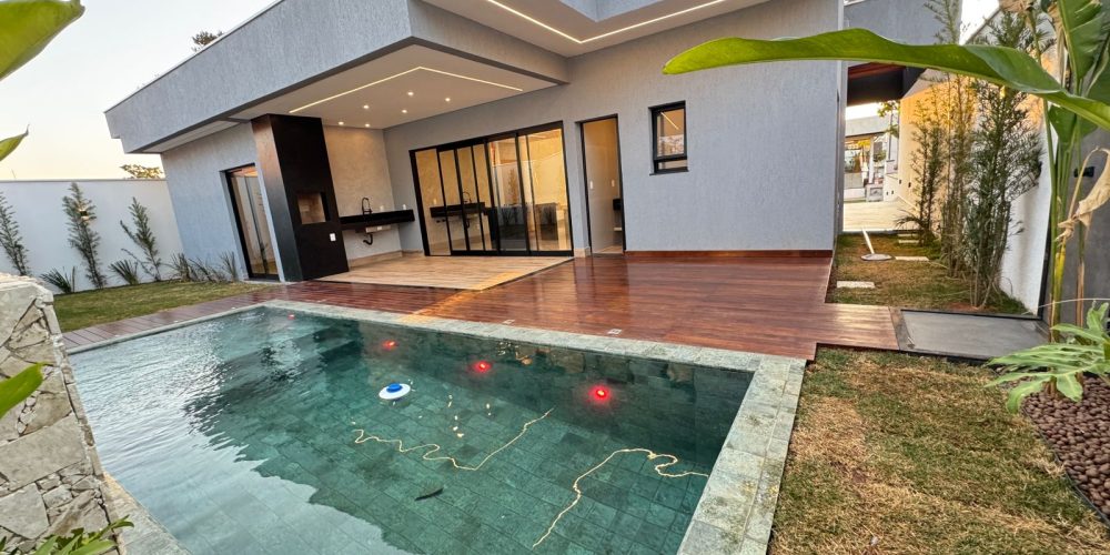 WhatsApp Image 2025-08-25 at 19.26.40