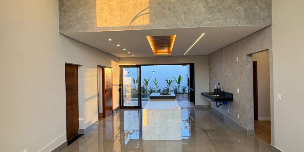 WhatsApp Image 2025-08-25 at 19.26.42 (1)