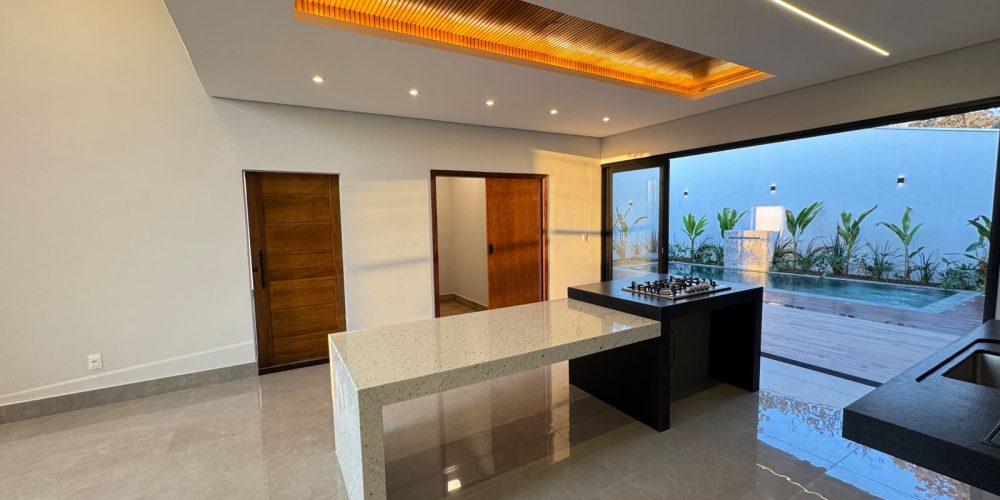 WhatsApp Image 2025-08-25 at 19.26.42